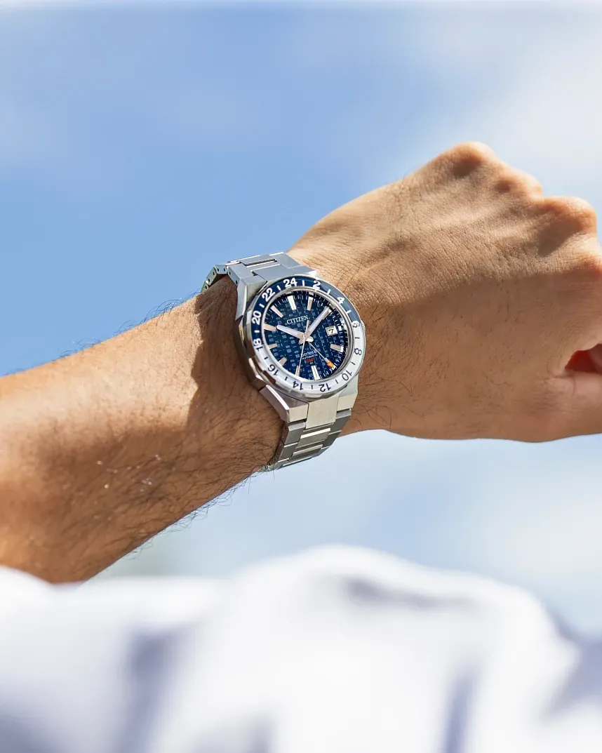 Series8 880 GMT Navy Blue Dial Stainless Steel Bracelet NB6034-58L